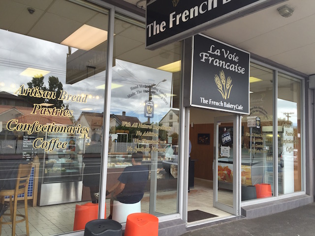 french bakery exterior