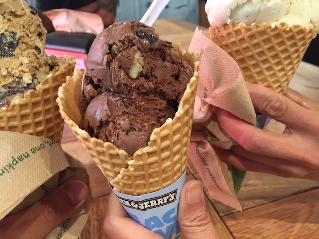 benjerry-ponsonby-new-york-fudge-choco