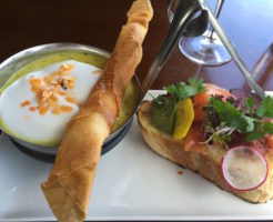 chikos-lunch-chowder prawn roll