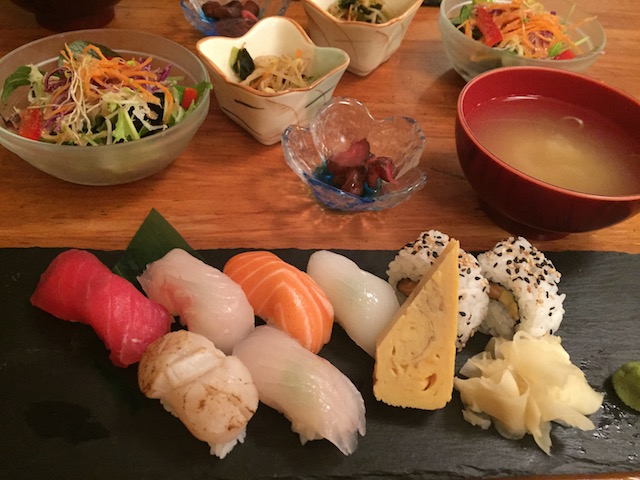 sharaku-sushi-lunch