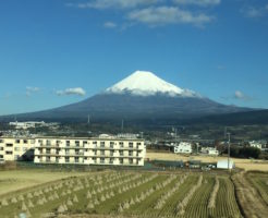 富士市からの富士山。新幹線より