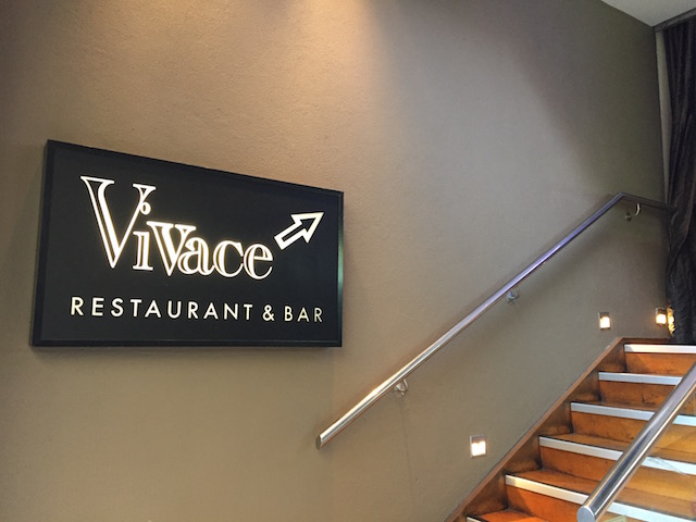 vivace entrance steps