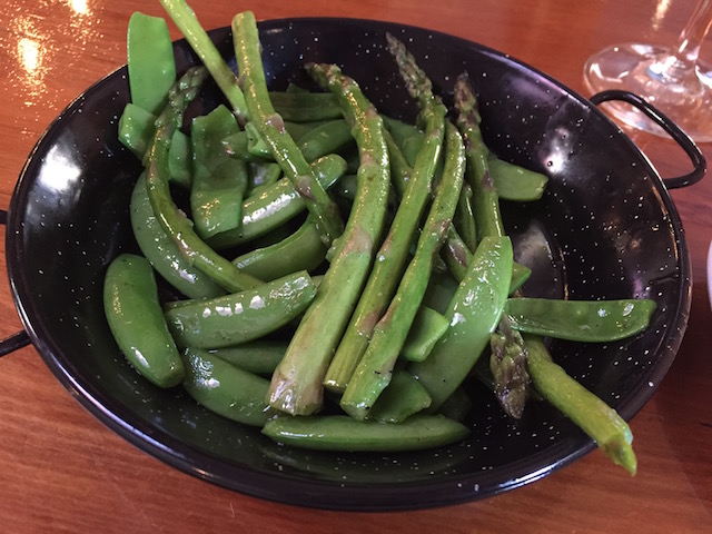 sauted asparagus w green peas