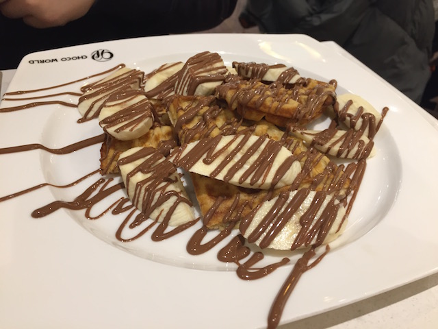 chocoworld 201707 waffle w banana