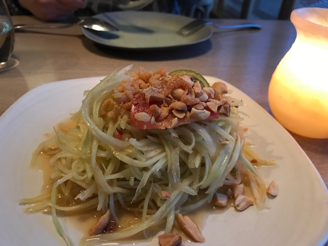 saan 201710 green papaya salad