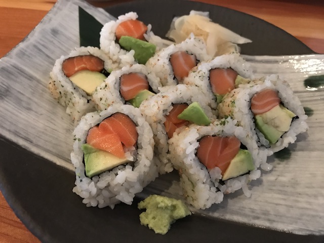 sake bar icco 201711 salmon avo rolls