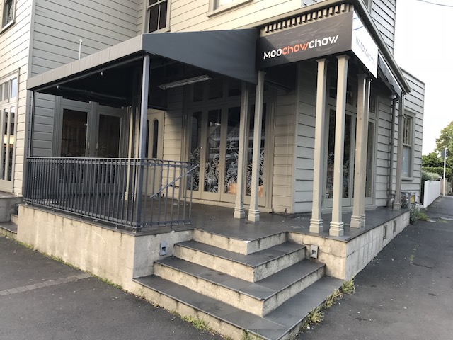 201801 moo chow chow closed exterior