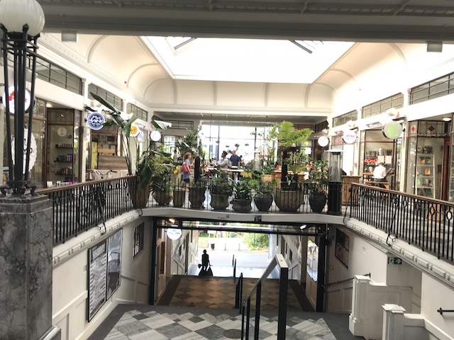 gemmayze street 201802 st kevins arcade