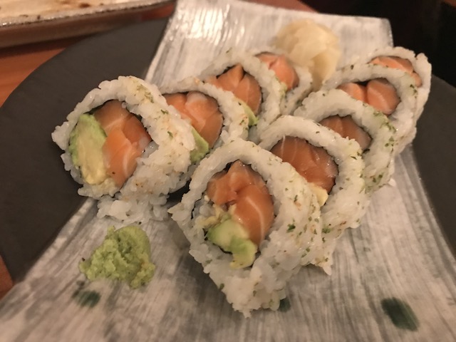 sake bar icco 201806 salmon avo maki