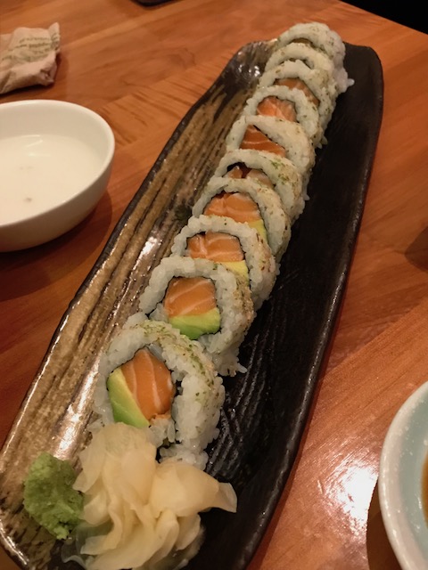sake bar icco 201810 sushi roll