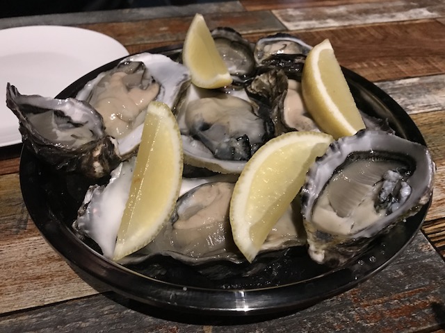 gyoza bar 201811 oysters