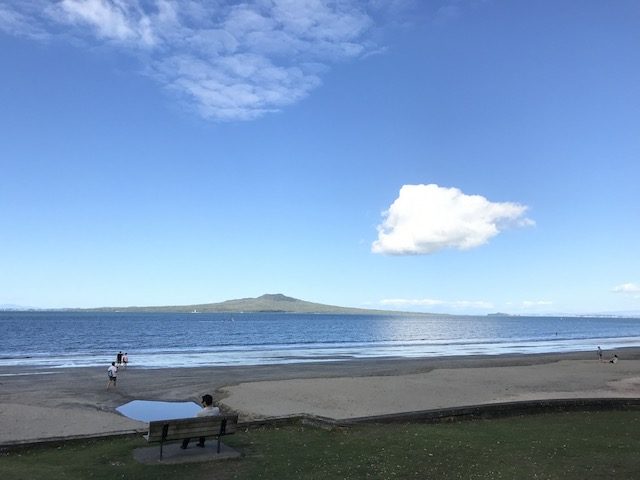 takapuna 201903 beach