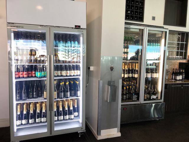 air na lounge ak 201904 fridges