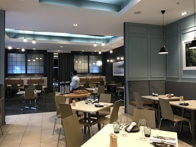 cut 201904 dining area