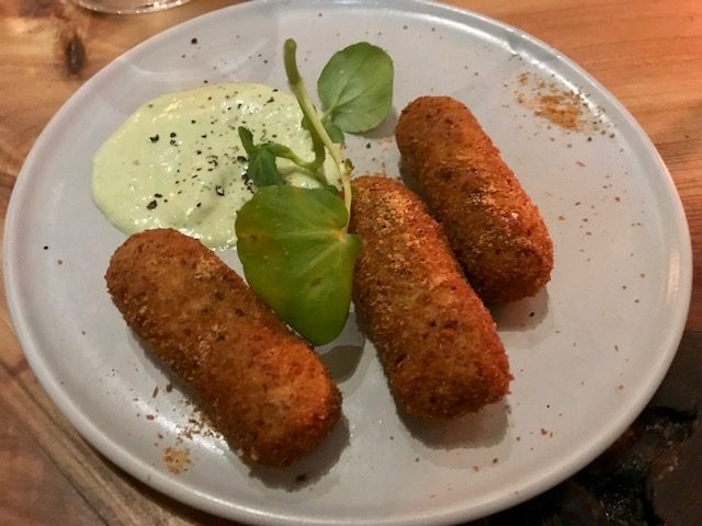 orphan's kitchen 201907 croquette fish