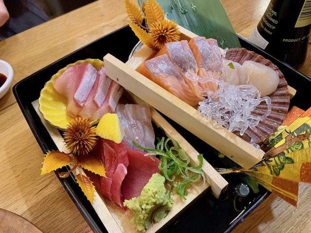 Japanese Lantern Street Bar 201910 sashimi