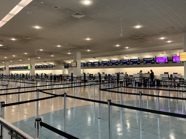 auckland airport 202007 checkin area