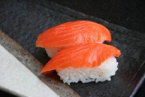 salmon sushi 202211